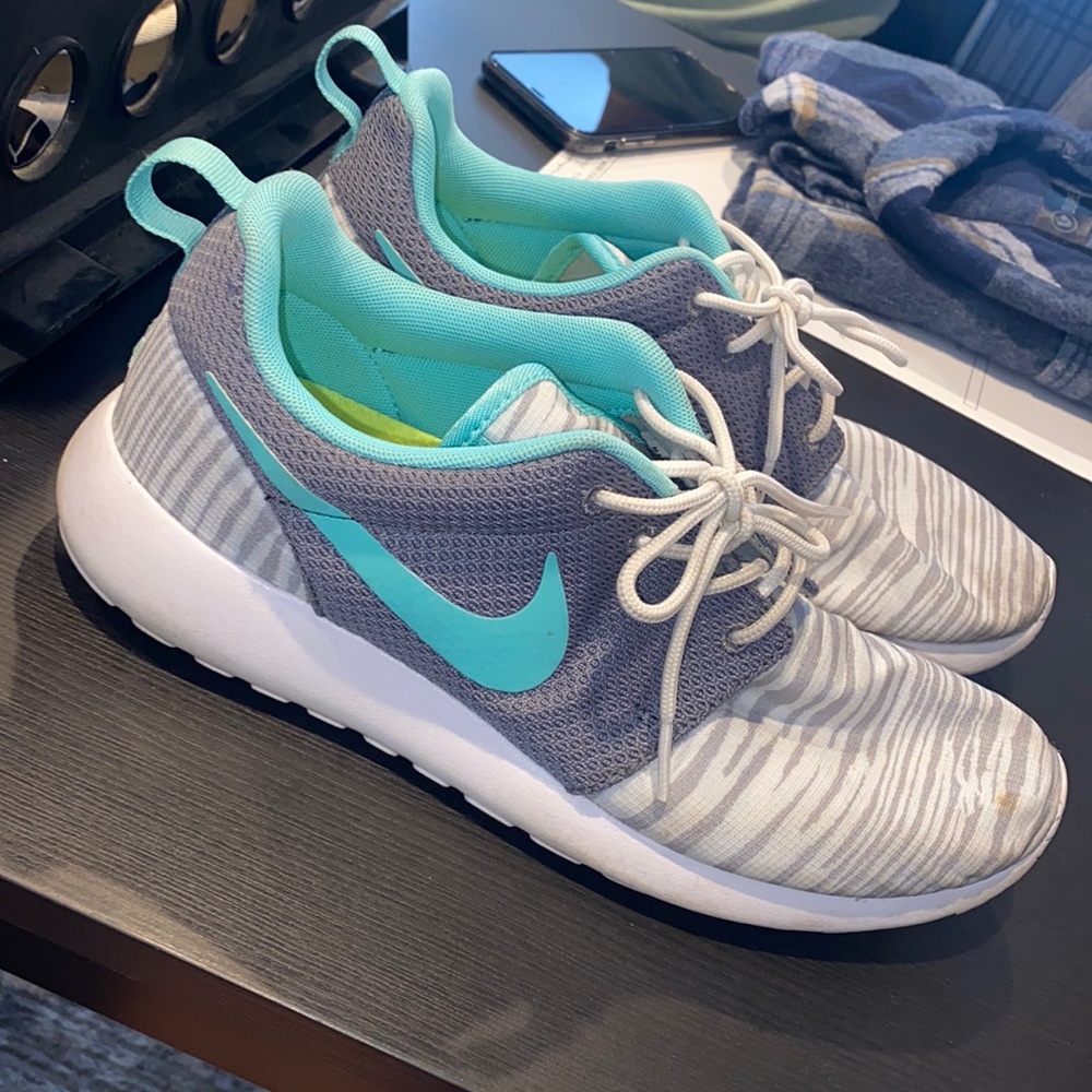 Nike sneakers never worn